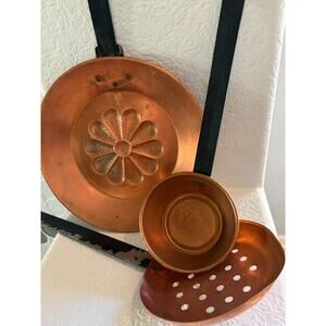 Vintage Decorative Hanging  Copper Pan Set Of 3 Farmhouse Style 1970's